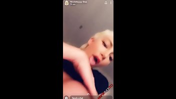 Nicolette Shea Big Boobs Flashing Snapchat Xxx Porn Videos